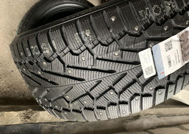 Pirelli Ice Zero SUV 295/40 R21