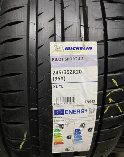 Michelin Pilot Sport 5 245/35 R20 Y