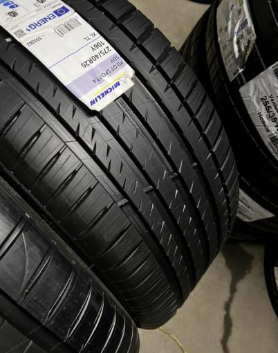 Michelin Pilot Sport 4 S 315/35 R20 и 275/40 R20