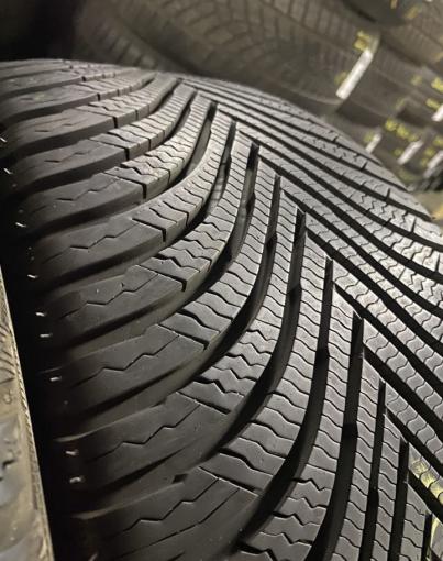 Michelin Alpin 5 215/40 R17