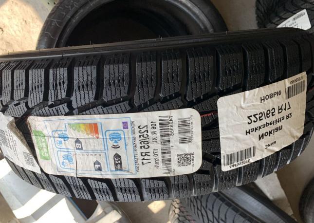 Nokian Tyres Hakkapeliitta R2 SUV 225/65 R17