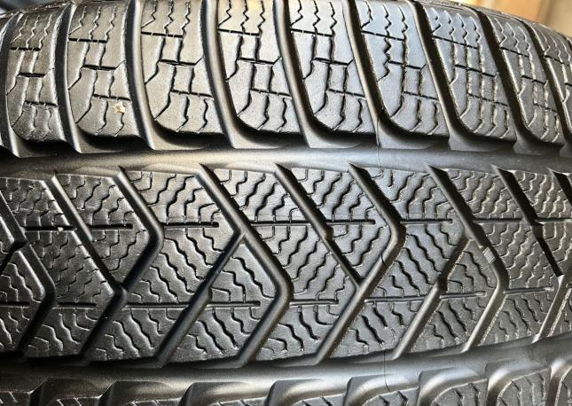 Pirelli Scorpion Winter 245/45 R19
