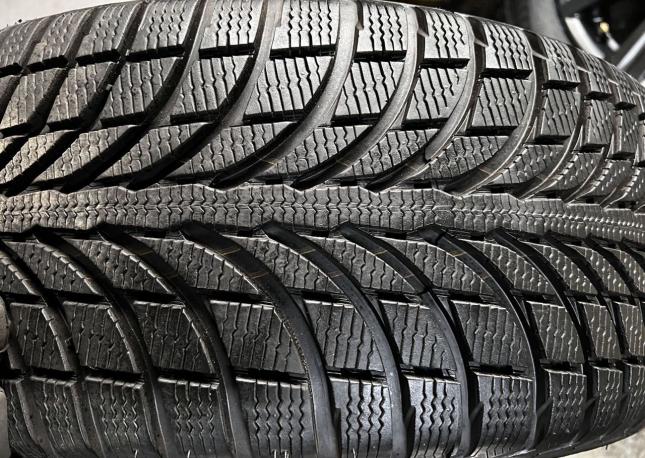 Michelin Latitude Alpin 235/55 R19