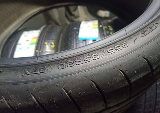 Goodyear Eagle F1 Asymmetric 3 255/35 R20 97Y