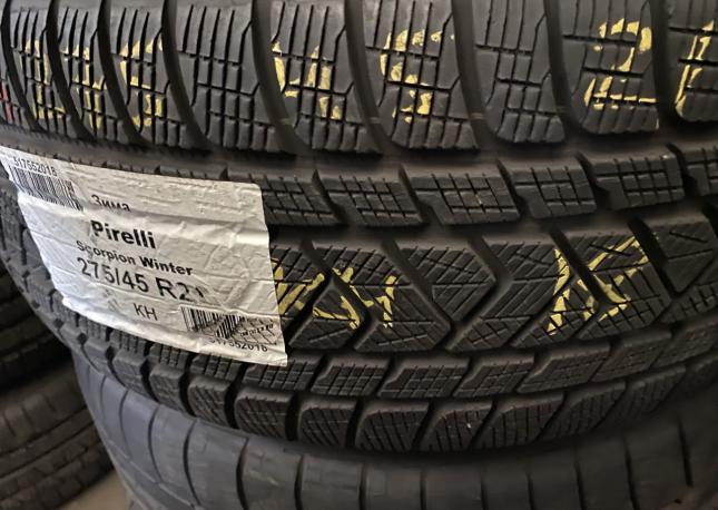 Pirelli Scorpion Winter 275/45 R21 и 315/40 R21 111V
