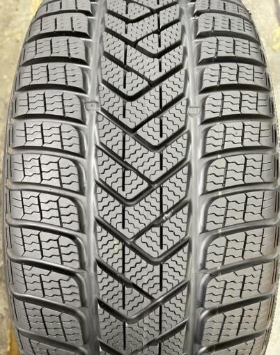 Pirelli Winter Sottozero 3 255/40 R20 101V