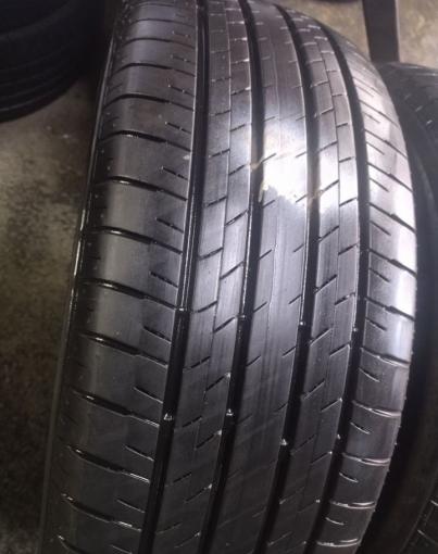 Bridgestone Dueler H/L 33 235/55 R18 100V