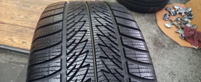 Goodyear UltraGrip 8 Performance 285/45 R20 112V