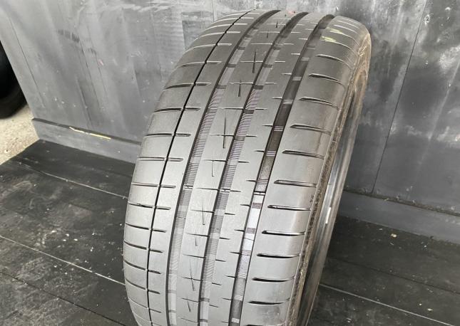 Vredestein Ultrac Vorti 235/45 R18