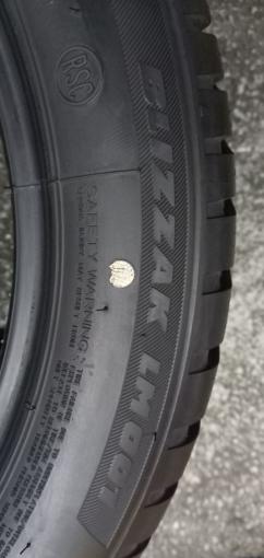 Bridgestone Blizzak LM-001 225/50 R17 98H