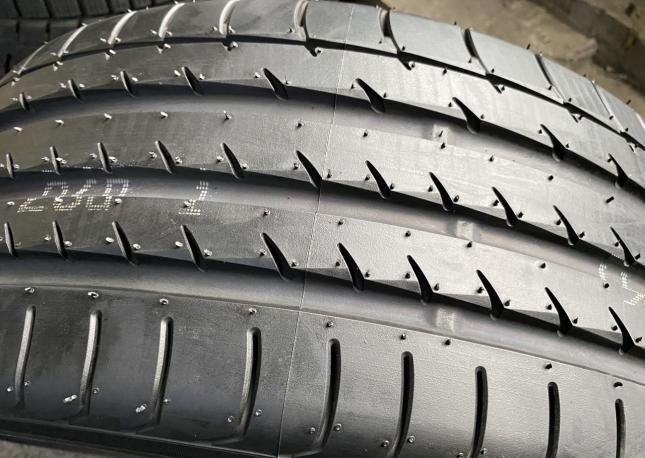 Yokohama Advan Sport V105 225/40 R19 93Y