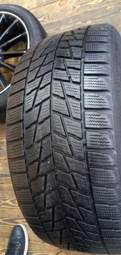 Bridgestone Blizzak LM-22 255/40 R19 100V