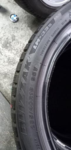 Bridgestone Blizzak LM-32C 235/40 R18 95V