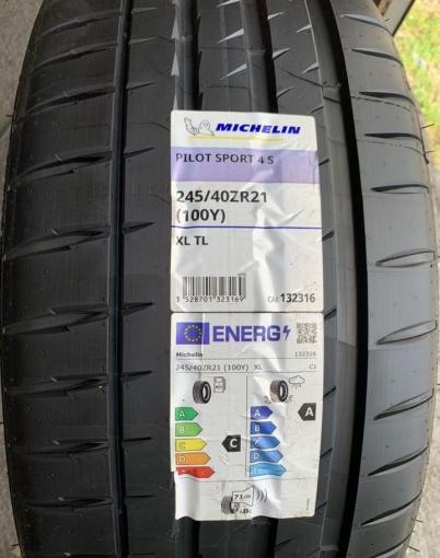 Michelin Pilot Sport 4 S 245/40 R21