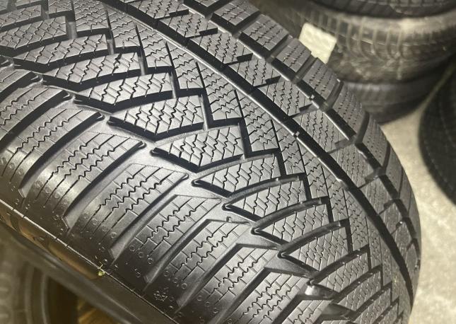 Continental ContiWinterContact TS 830P SUV 245/45 R18