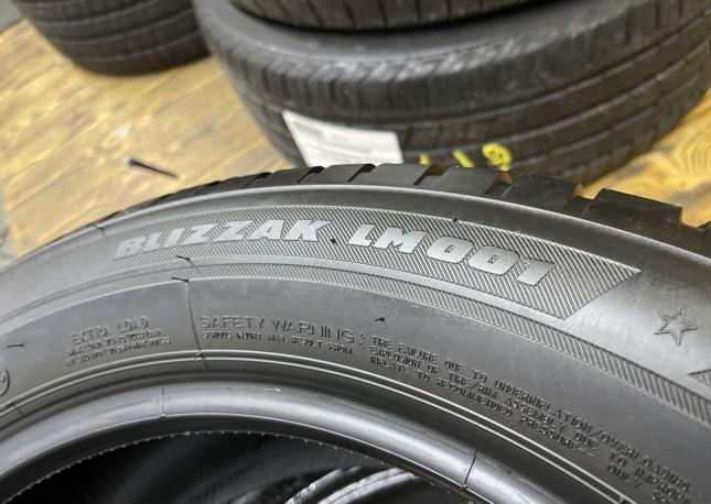 Bridgestone Blizzak LM-001 245/50 R19