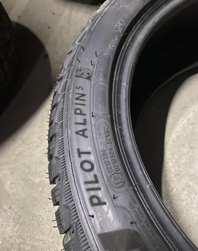 Michelin Alpin 5 225/45 R18