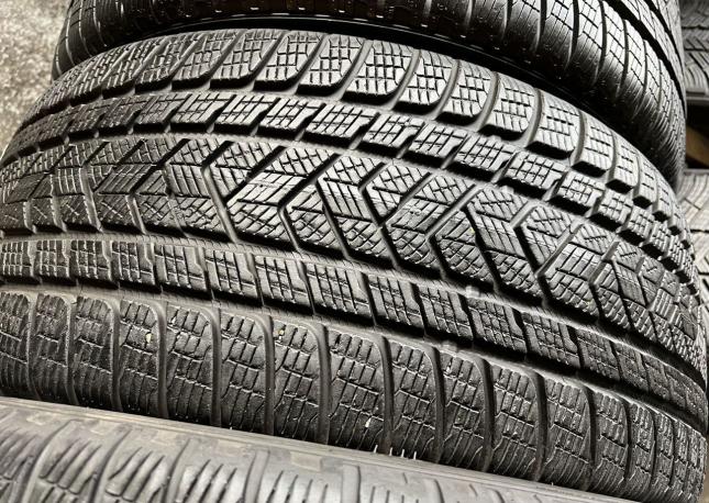 Pirelli Scorpion Winter 305/35 R21