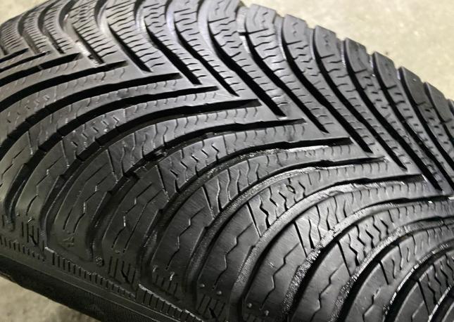 Michelin Alpin 5 215/65 R17 99H