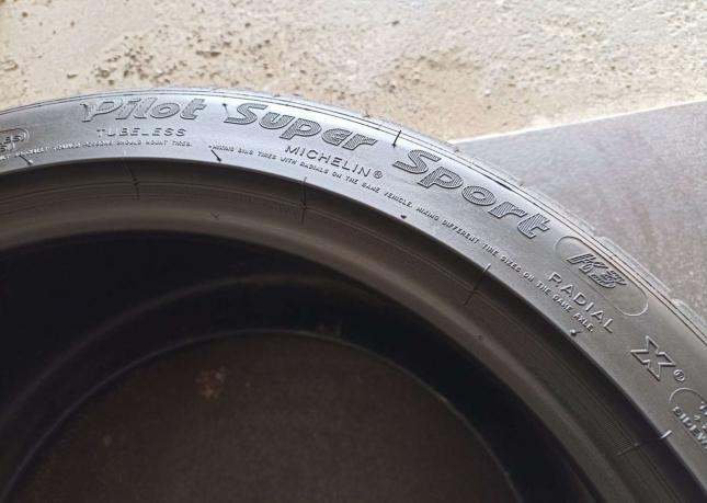 Michelin Pilot Super Sport 305/30 R20