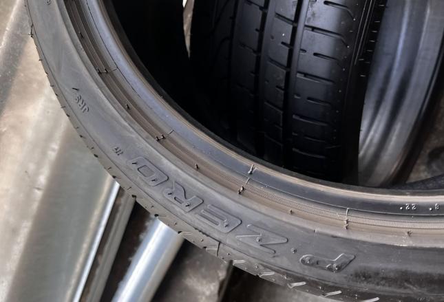 Pirelli P Zero 255/35 R20