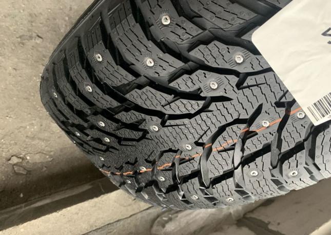 Nokian Tyres Hakkapeliitta 9 255/35 R20