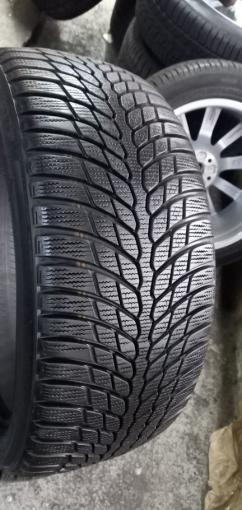 Bridgestone Blizzak LM-32C 235/40 R18 95V