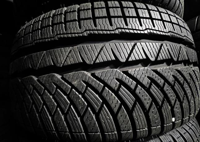 Michelin Alpin 4 245/45 R18