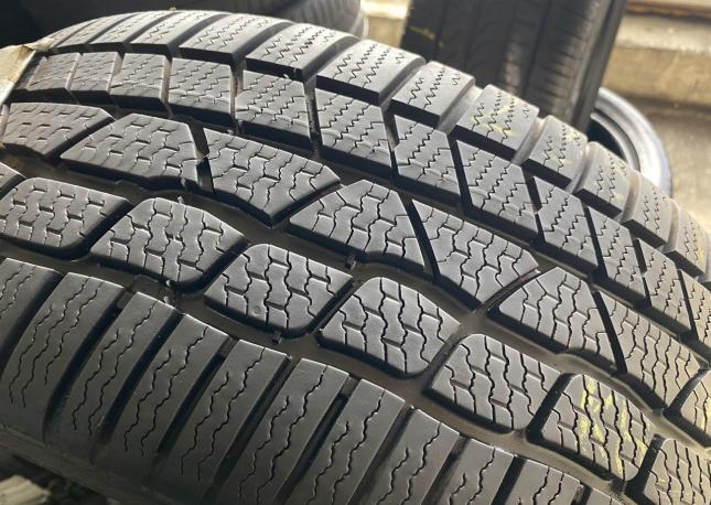 Continental ContiWinterContact TS 830 P 235/45 R19 99V