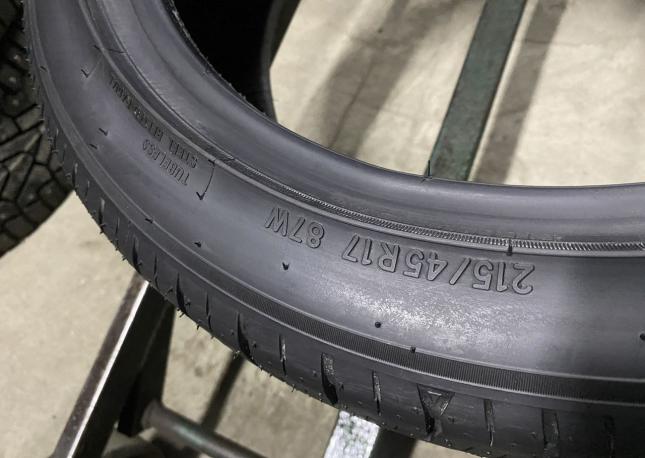 Toyo Proxes R30 215/45 R17