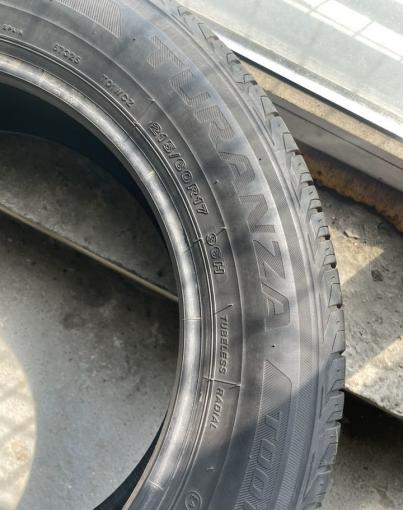 Bridgestone Turanza T001 215/60 R17 96H