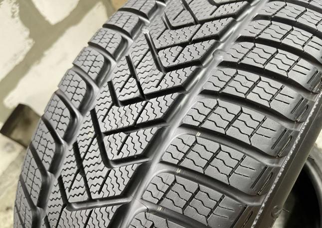 Pirelli Winter Sottozero 3 255/40 R20 101V