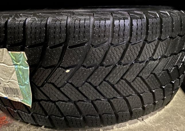 Michelin X-Ice Snow 235/55 R18 104T