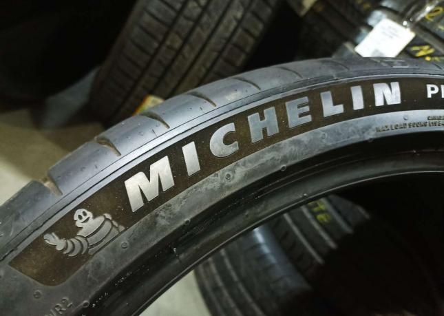 Michelin Pilot Sport EV 275/35 R22