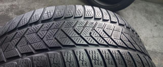 Pirelli Winter Sottozero 3 275/35 R21 103W