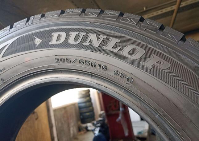 Dunlop Winter Maxx 205/65 R16