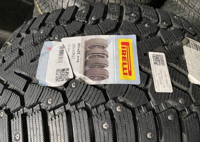 Pirelli Ice Zero 295/40 R21 111H