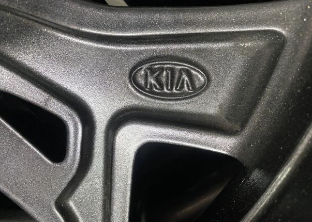 Оригинальные колёса на Kia Sportage R19