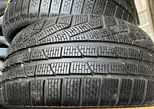 Pirelli Winter Sottozero II 295/30 R19