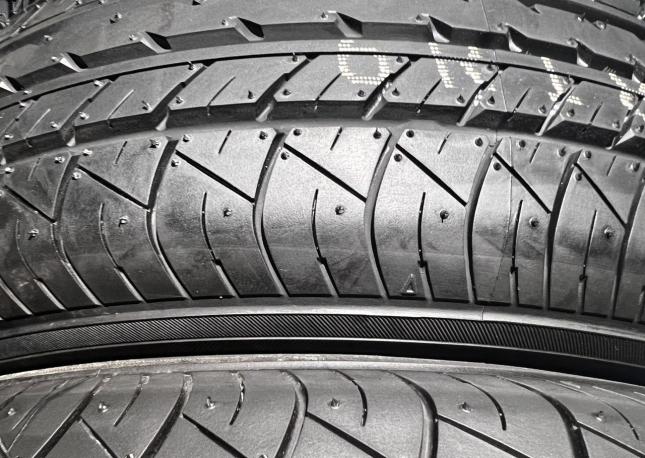 Yokohama dB Decibel E70 215/60 R16