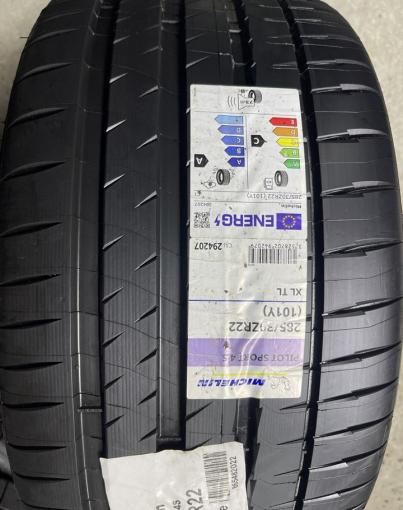 Michelin Pilot Sport 4 S 285/30 R22 101Y