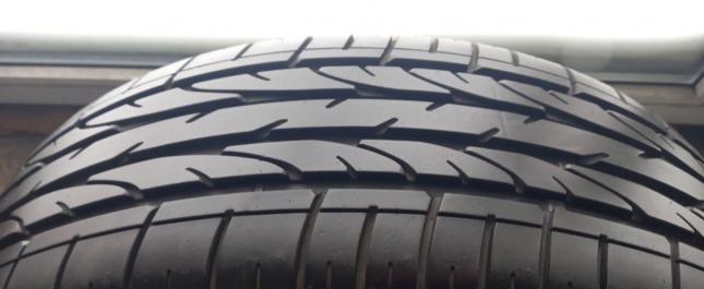 Bridgestone Dueler H/P 215/60 R17 96V