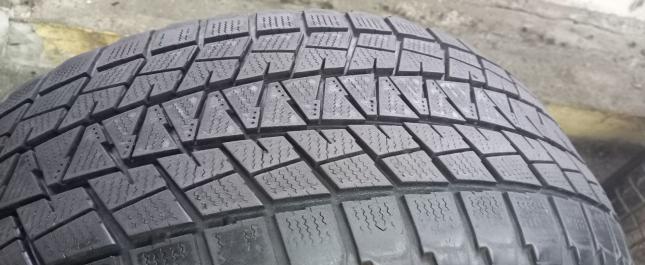 Bridgestone Blizzak DM-V1 265/50 R20 106R