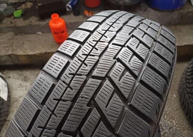 Yokohama Ice Guard IG60 215/65 R16