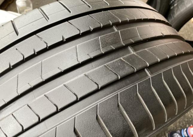 Pirelli P Zero PZ4 285/40 R21 109Y