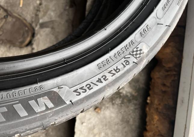 Michelin Pilot Sport 4 S 225/45 R19