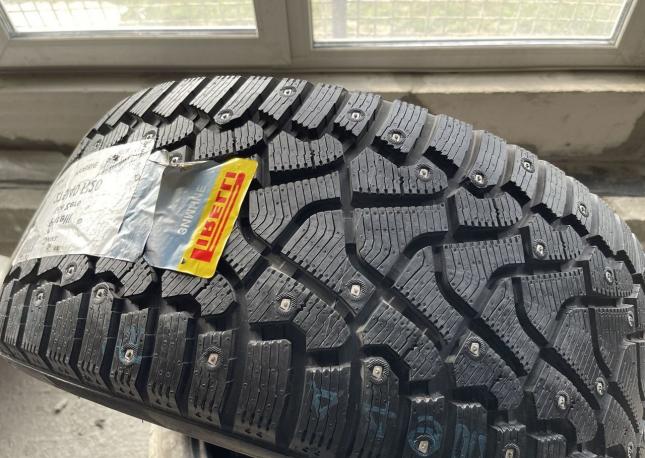 Pirelli Ice Zero 235/55 R17