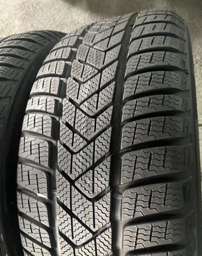 Pirelli Winter Sottozero 3 245/45 R18