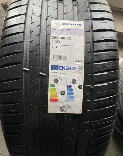 Michelin Pilot Sport 4 295/40 R22 112Y