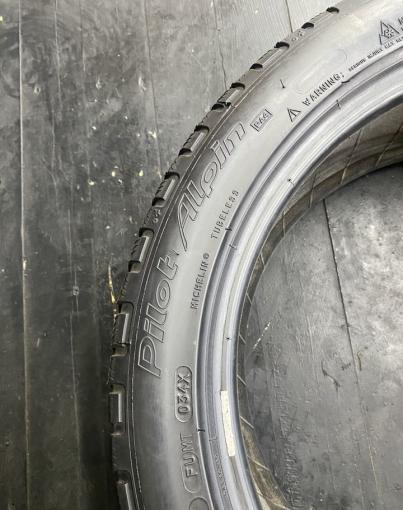 Michelin Pilot Alpin PA4 225/45 R18